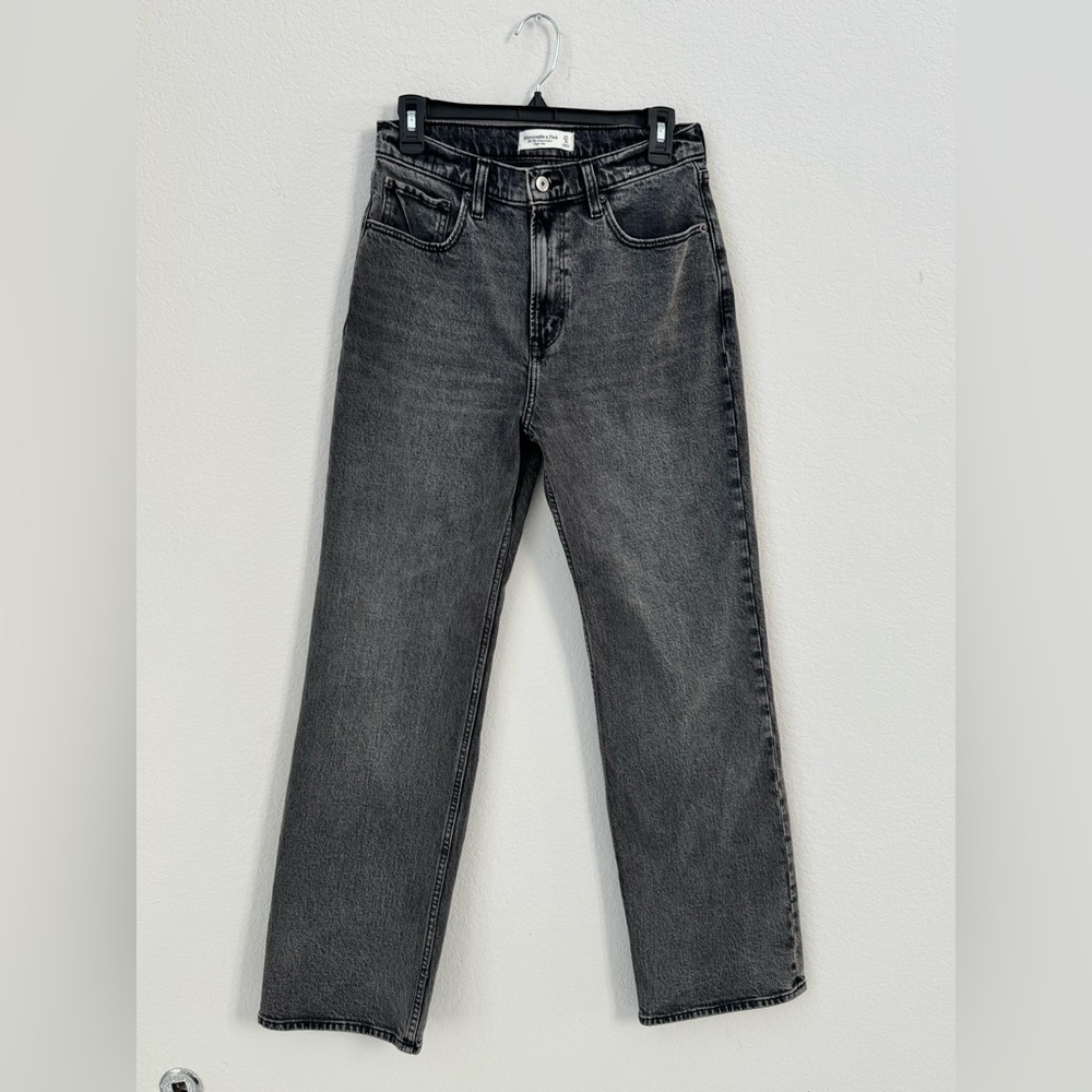 Abercrombie & Fitch The 90s Relaxed Jeans High Rise Size 27/4